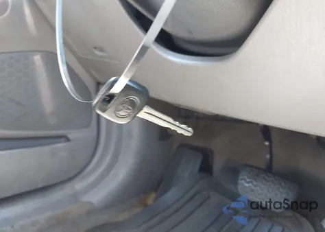 2005 Toyota Camry Le from USA, damaged, VIN 4T1BE32K95U038140